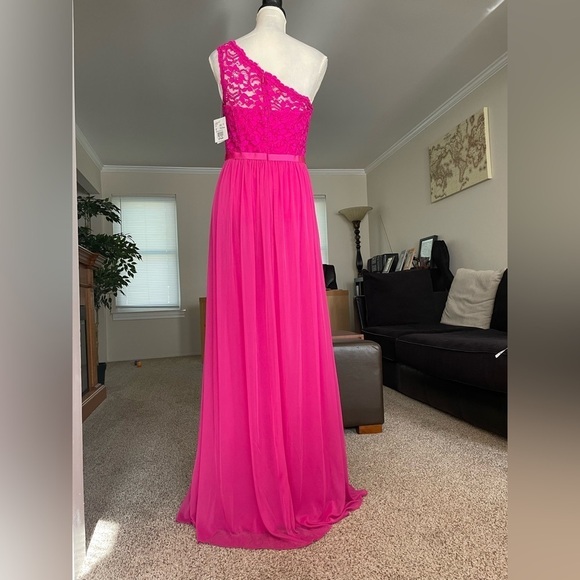 David’s Bridal Begonia Long One Shoulder Lace Prom Dress Size 6 Color Pink NWT - Picture 7 of 14